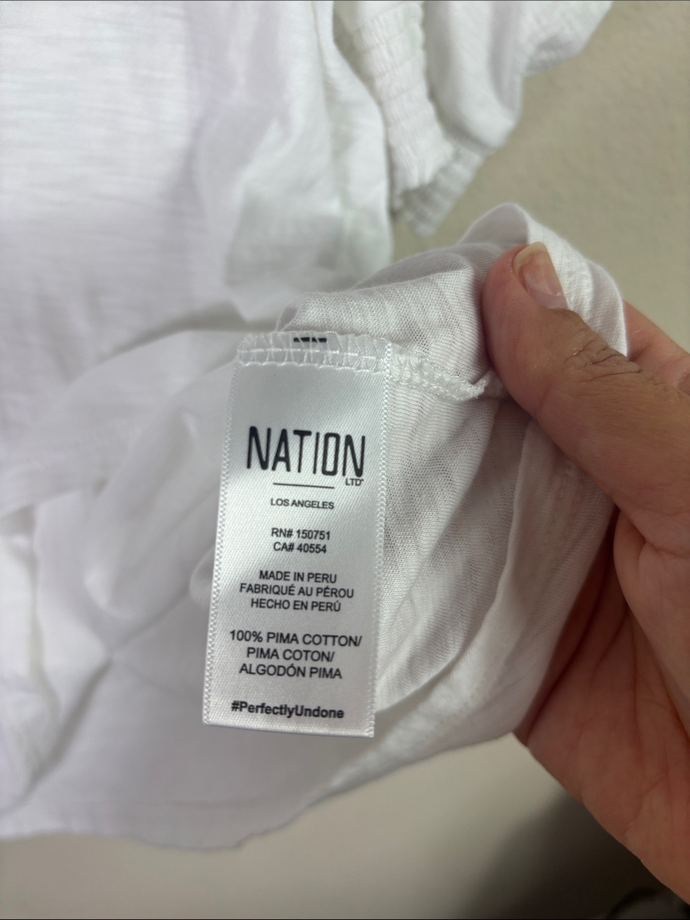 Nation LTD Celine Top in White Puff Smocked Sleeves size Large - Picture 8 of 13